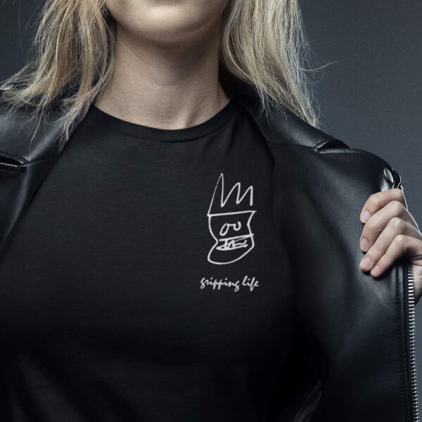 Skull and Crown Dark Tee by Gripping Life - Black